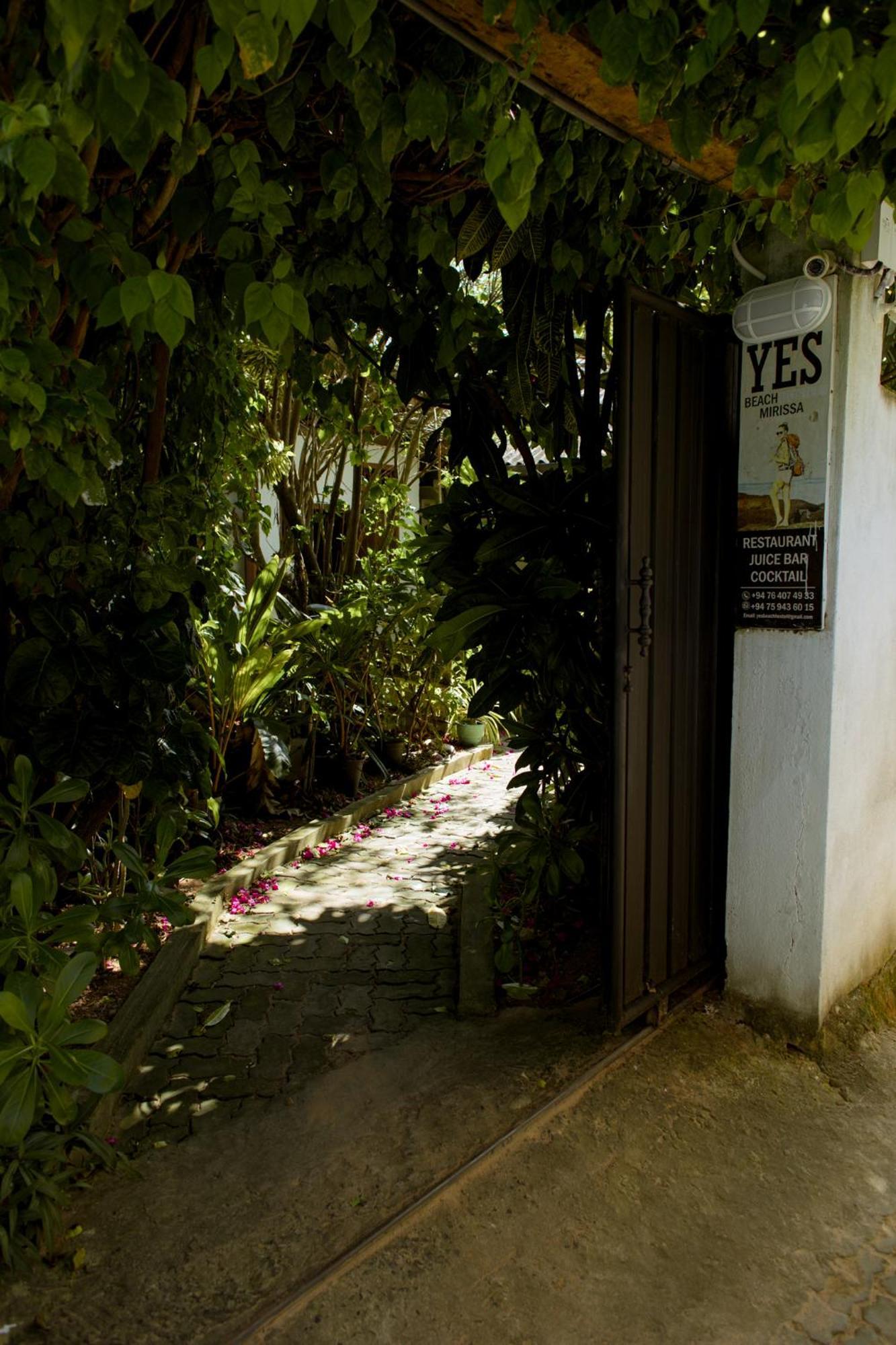 מיריסה Yes Beach House מראה חיצוני תמונה